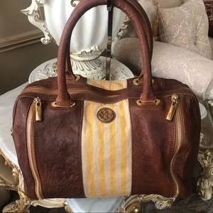 • TORY BURCH DUFFLE BAG •
